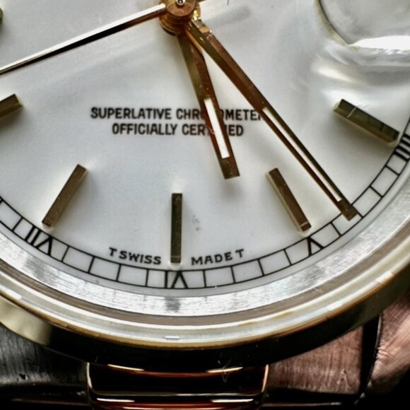 Rolex Datejust 36mm – 18k Gold & SS | Smooth Bezel & White Baton - Picture 16 of 17